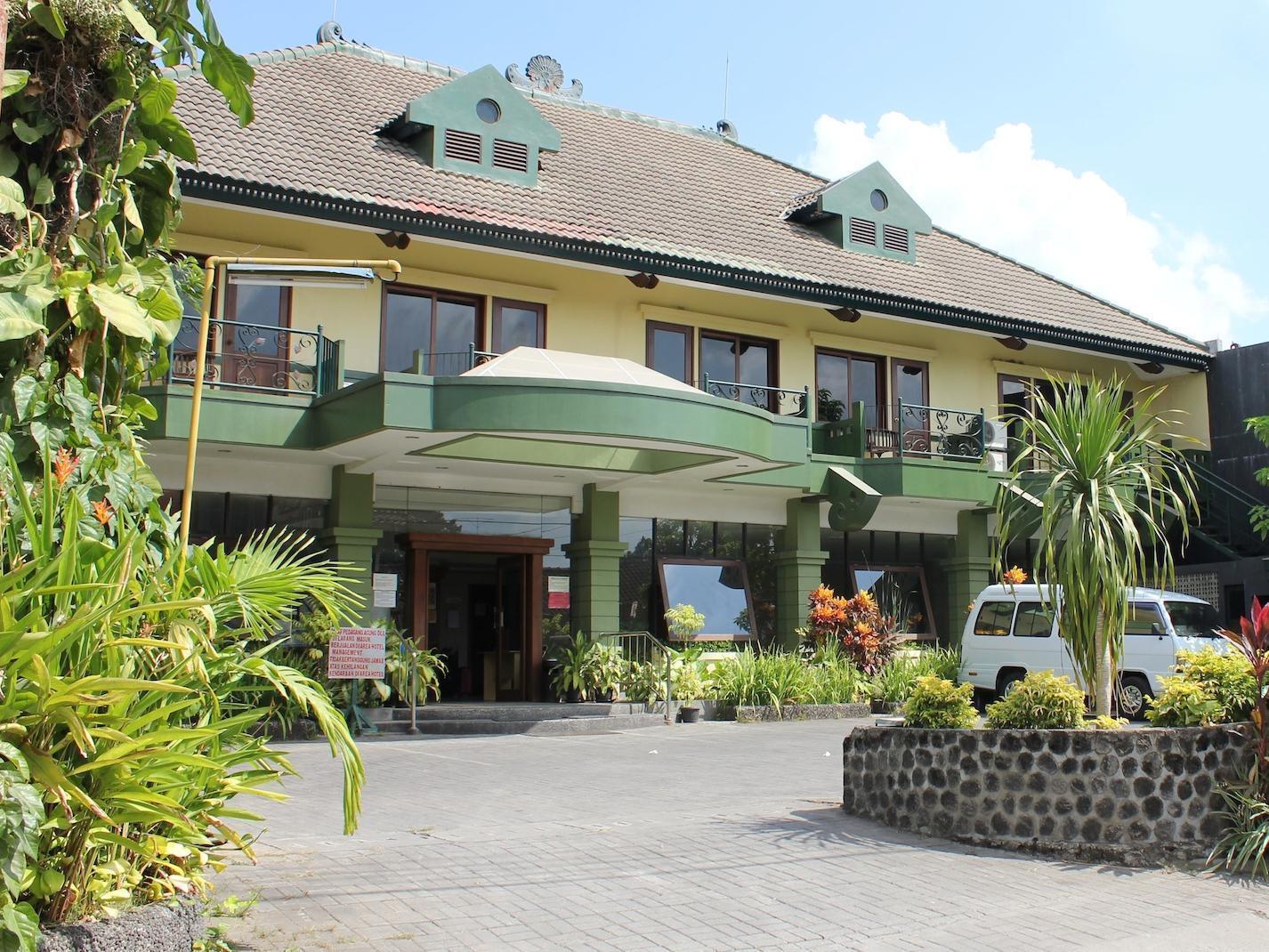 Winotosastro Garden Hotel 2*